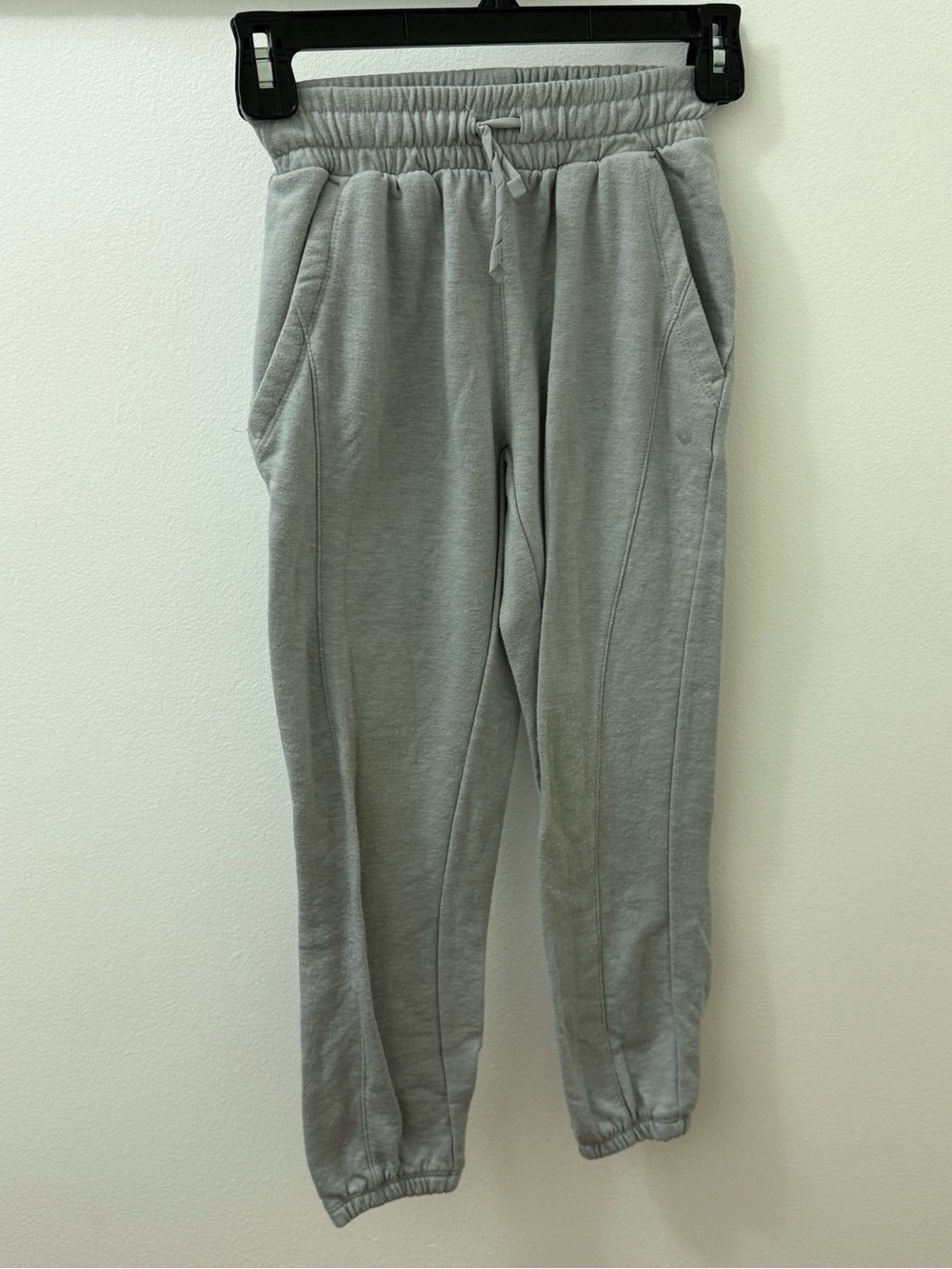 Layer 8 girls' gray cotton-blend casual pant in size small.